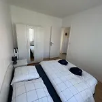 Maison Azur Riviera * אנטיב